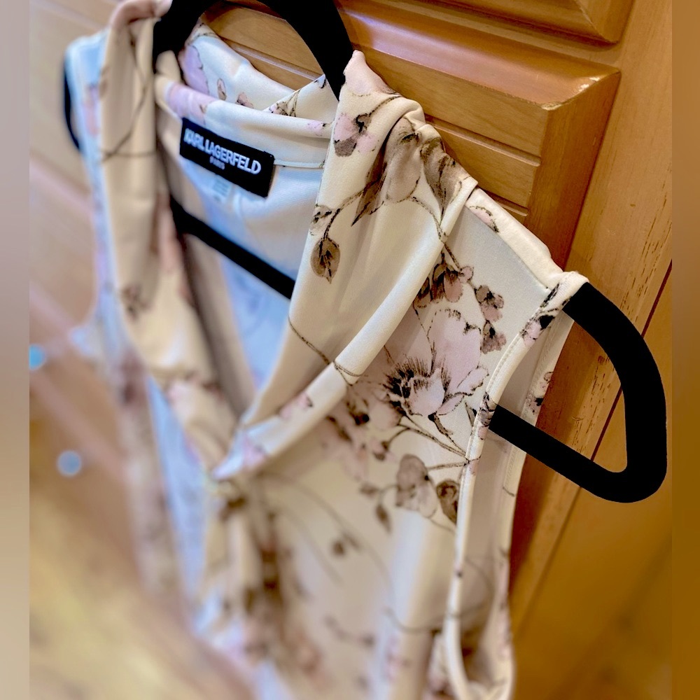 ⭐️KARL Lagerfeld ⭐️ designer blouse size large